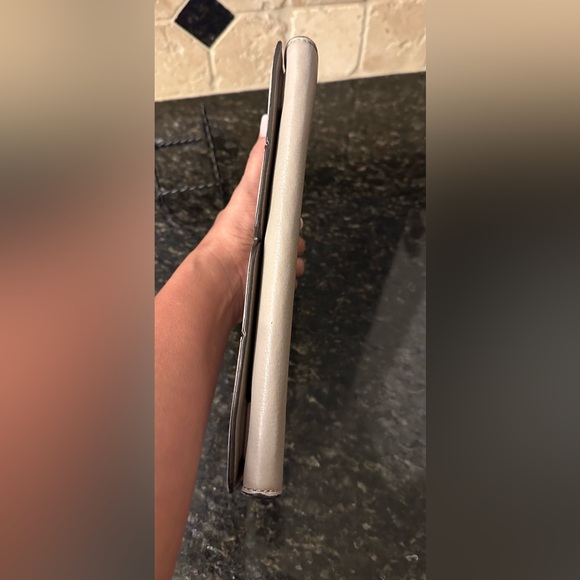 Tory Burch Pebbled Leather Clutch Approx 10 X 5 NWOT/EUC - Picture 10 of 10